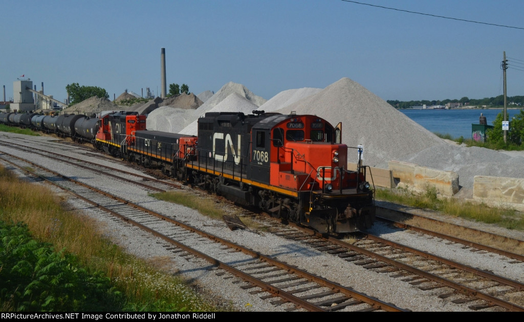 CN 7068  yard job